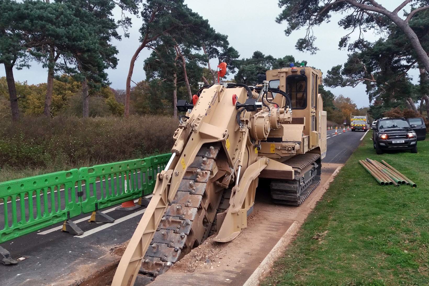 Tesmec 985 Chainsaw Trencher